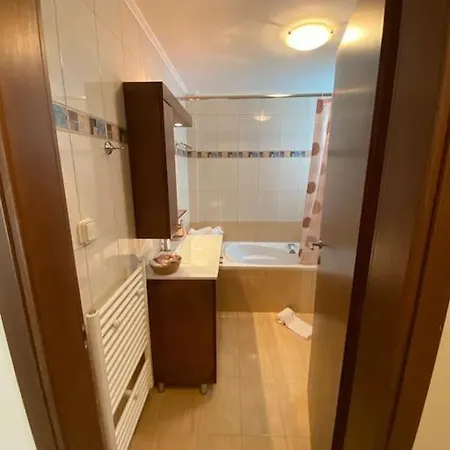 Spacious & Modern New Iráklio