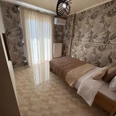 Spacious & Modern New *