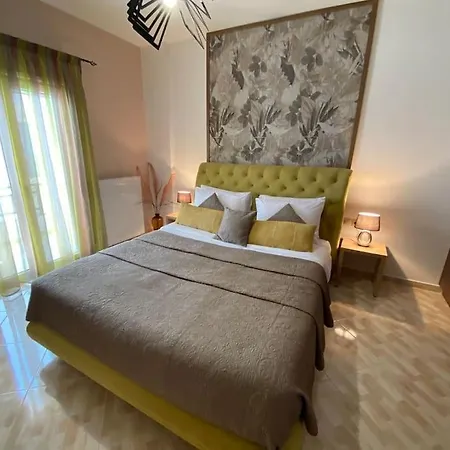 Spacious & Modern New