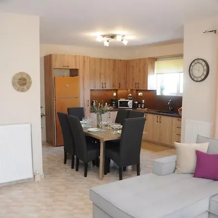 Spacious & Modern New * Heraklion (Crete)